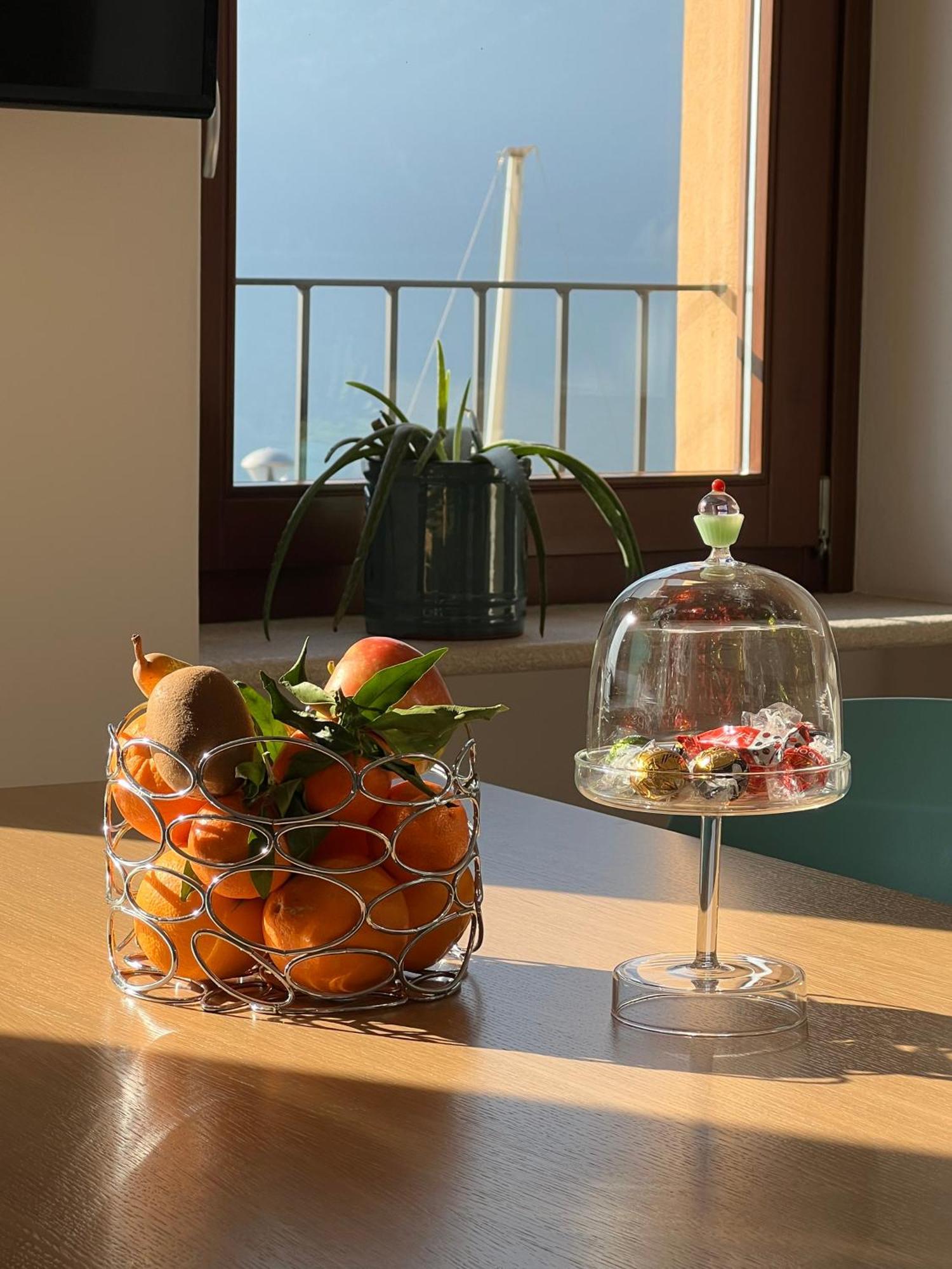 Al Porticciolo - Casa Vacanze มาโรเน ภายนอก รูปภาพ